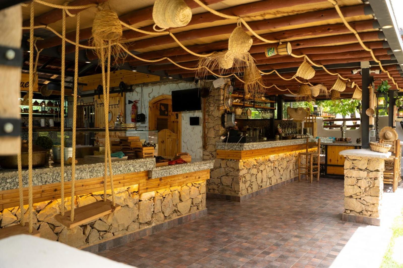 Riad Bella Montana Aïn Cheggag Exterior foto