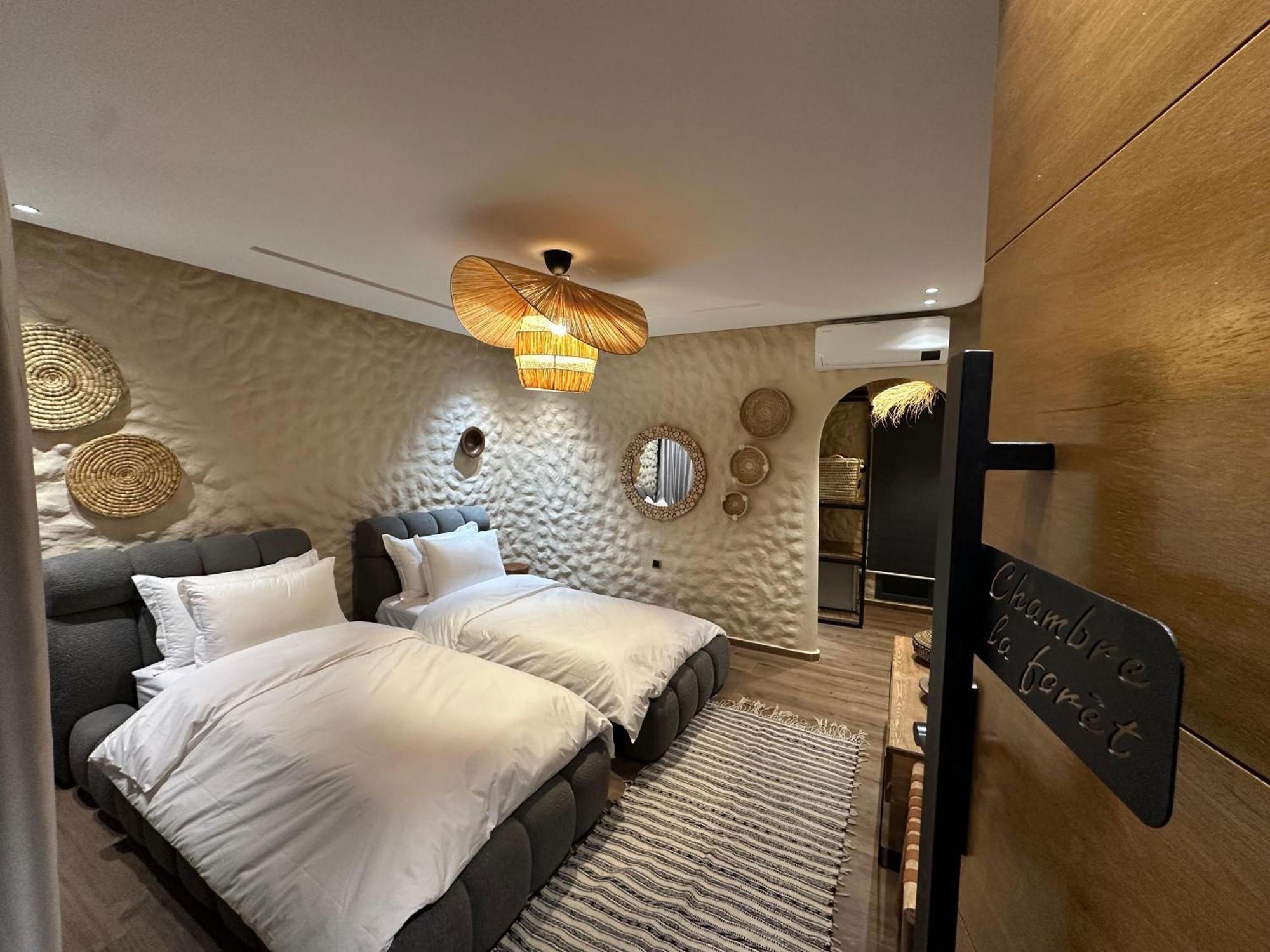 Riad Bella Montana Aïn Cheggag Exterior foto